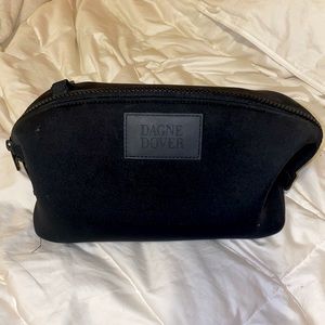 Dagne Dover travel organizer